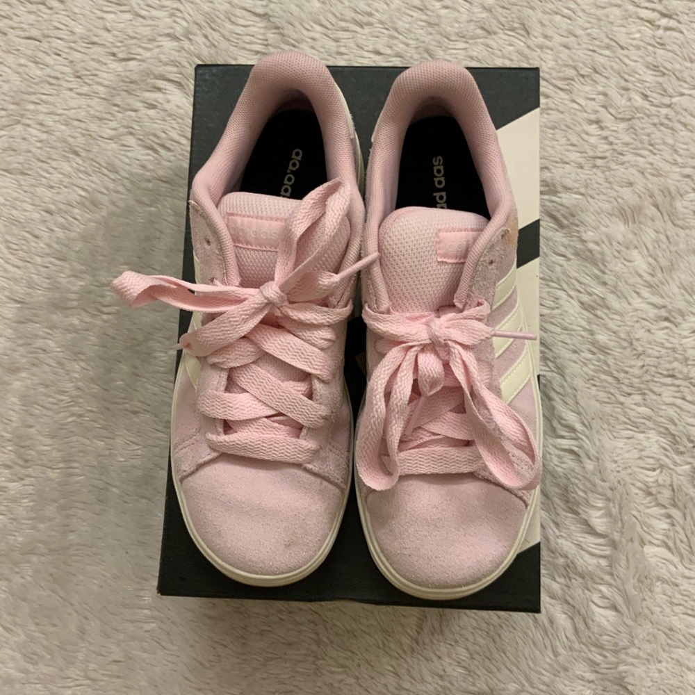 Adidas Girls’ Sneakers – Size 3.5 - Picture 9 of 13